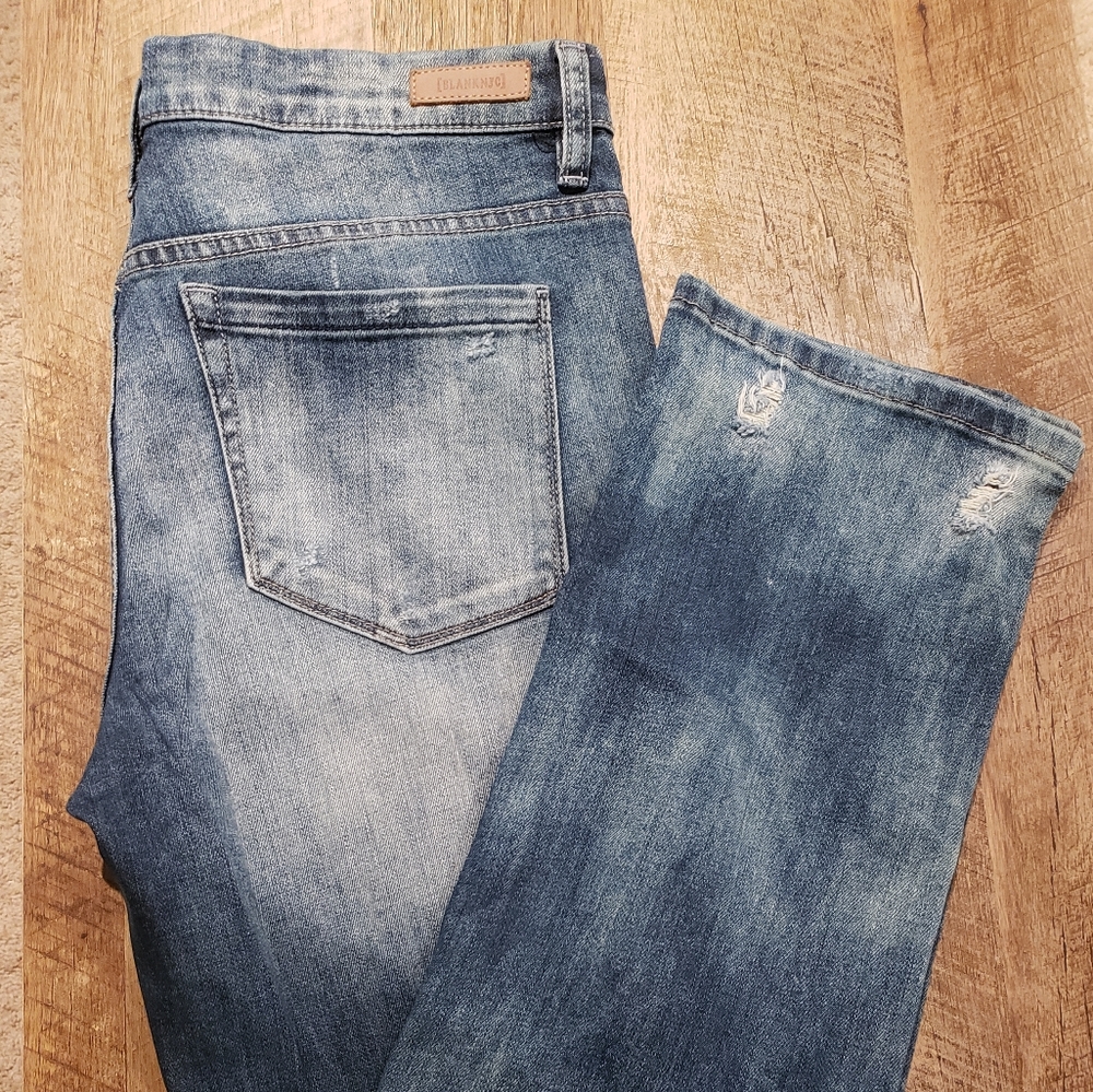 BLANK NYC jeans NWOT heavy destruction